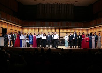 第⼆届“环球华语歌唱⽐赛加拿⼤赛区”完美落幕