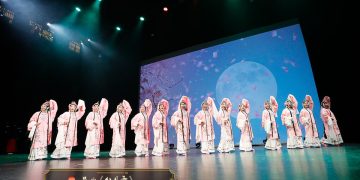 2025高校春晚：昆曲 《牡丹亭-原来姹紫嫣红开遍》| 演出：北京大学校友艺术团