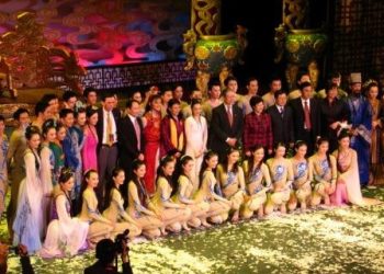 又一朵民族舞剧的璀灿之花—《红楼梦》