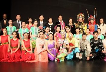 普华会“神州甲子月更明”大型文艺晚会