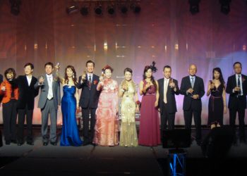 2011郑月秋歌唱演艺中心元旦歌舞晚会