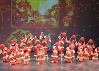 蔓玲舞蹈学校成功举办马年新春演出