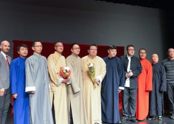 群乐茶社金冬相声大会笑声不断