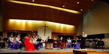 加拿大东方民族乐团首场演出爆棚