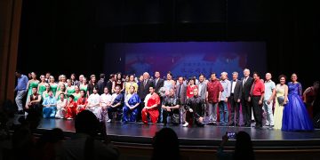 华社纪念周恩来诞辰120周年音乐歌舞晚会